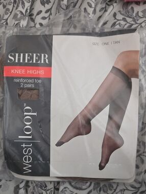 west loop Sheer Knee Highs - Tan